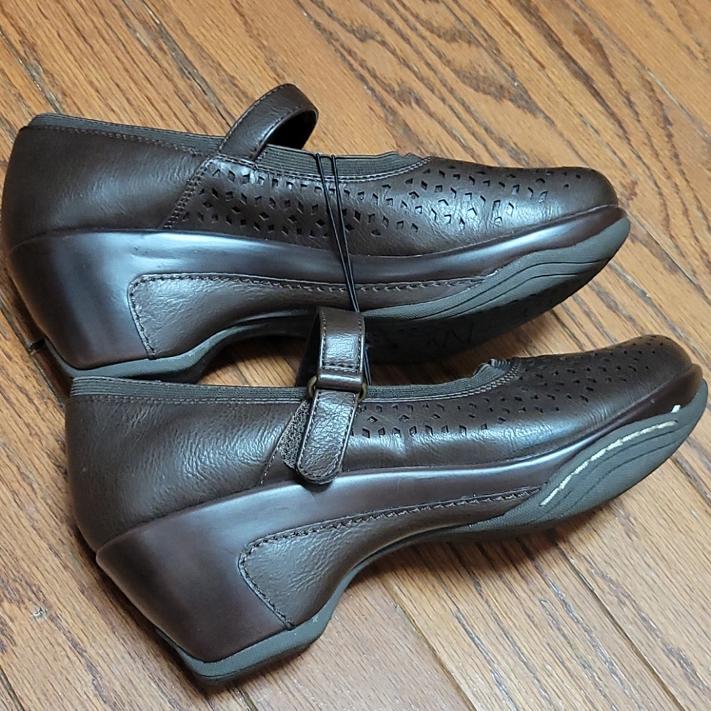 Rialto Vanessa Style Mary Jane Clogs Shoes View 2